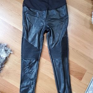 Preggo leggings  size med